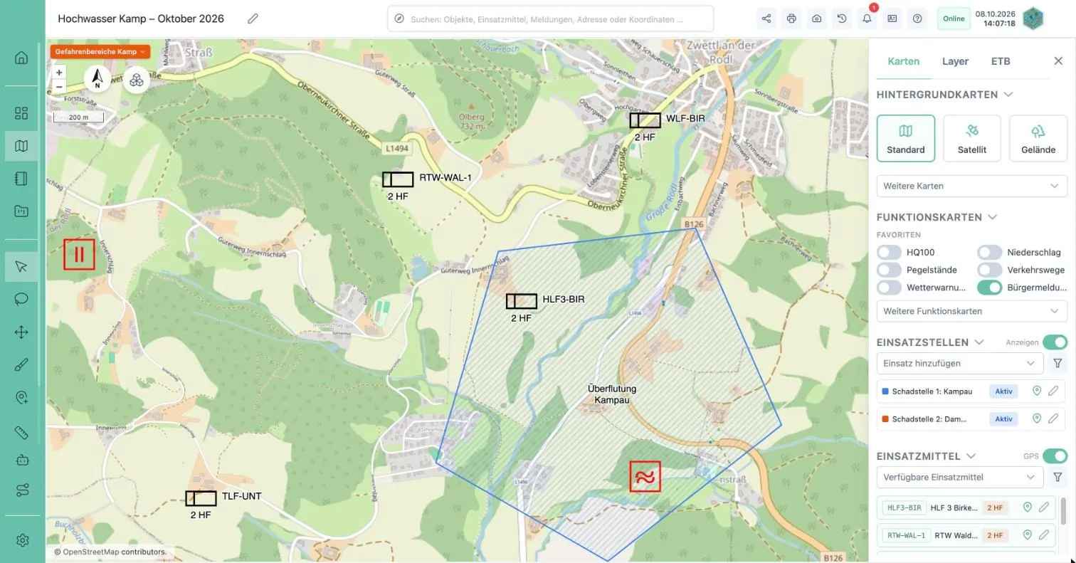 Lagekarte einer Hochwasserlage mit Einsatzmitteln, Einsatzstellen und Funktionskarten